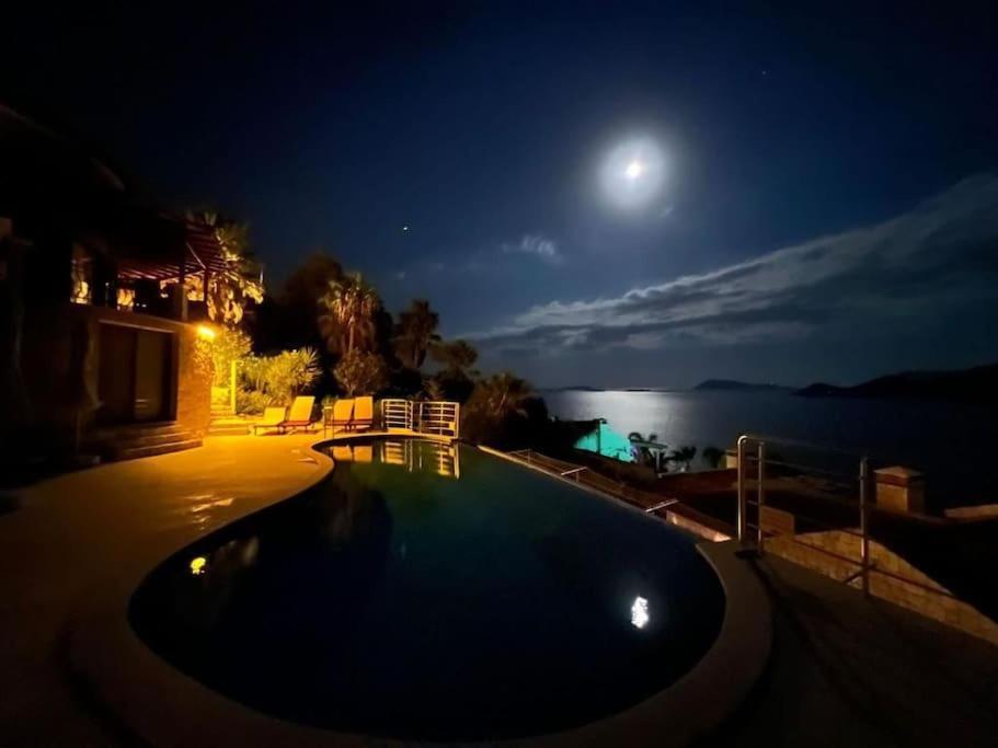 Havuzbasi, Deniz-Bahce-Meis Manzarasi, Loveboat Villa คาช ภายนอก รูปภาพ